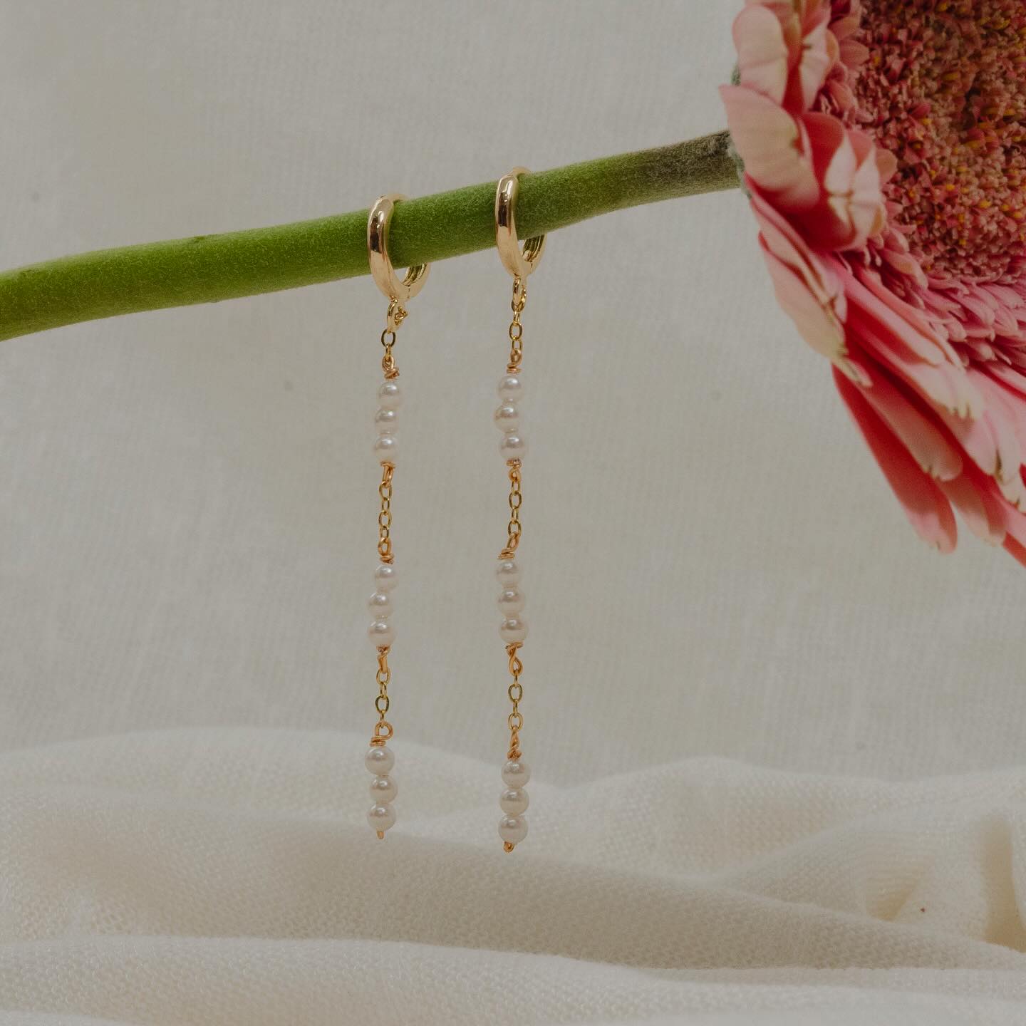 ARETES LARGOS PERLAS